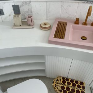 Bancada em Originale Quartzo Suprema Bianco (banheiro)