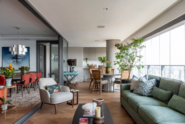 Apartamento combina sofisticação e aconchego para uma cliente apaixonada por decoração